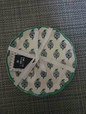 Roller Rabbit White Serving Plate with Green Trim and Floral Motif limited  edit